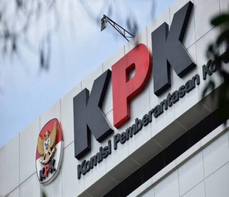 Sekretaris Dinas dan 5 Kepala UPT PUPR Riau Dipulangkan Pagi Ini